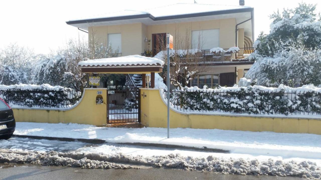 A Casa Di Gabri Bed and Breakfast San Giovanni In Marignano Exteriör bild